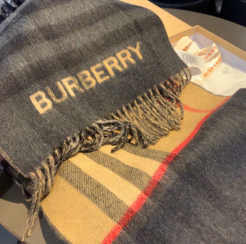 BURBERRY